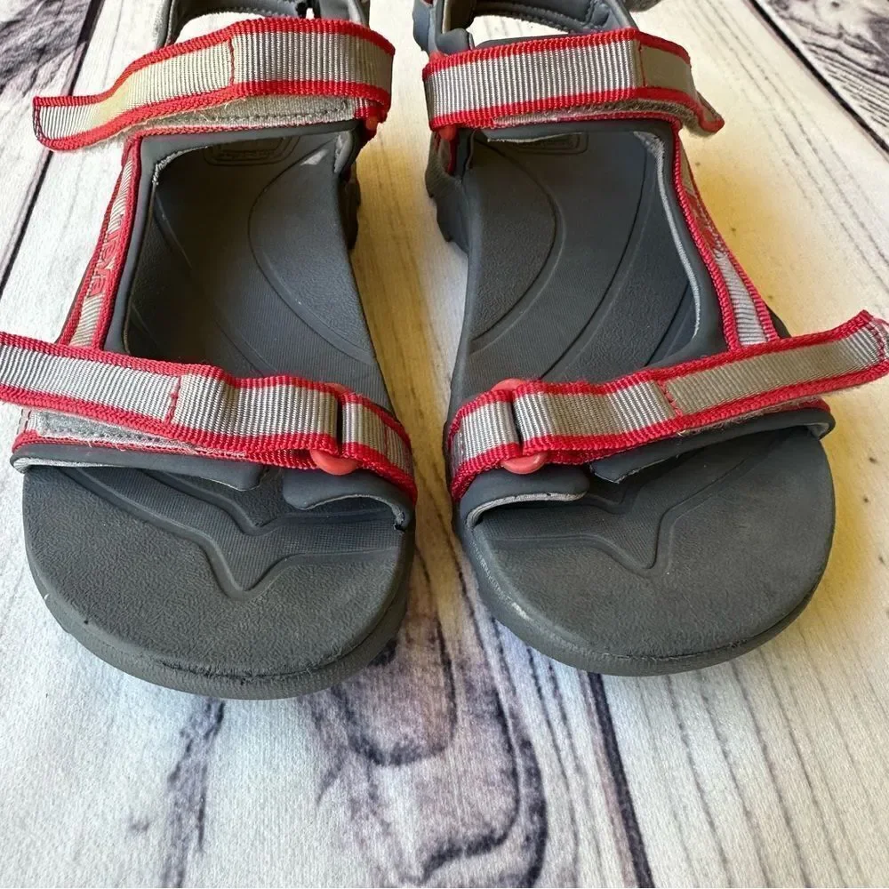 Teva Tanza Youth‎ Sandals Size 4 Unisex Adjustable Hook & Loop Hiking Water Shoe